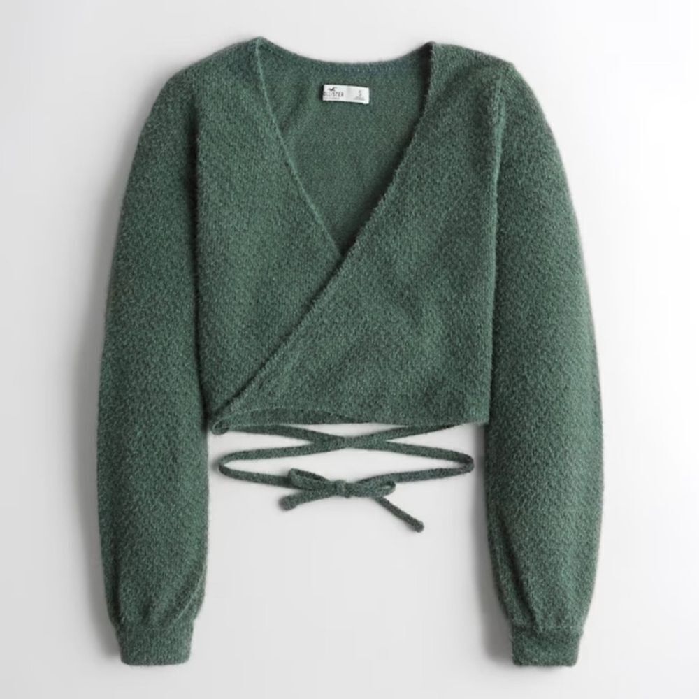 Hollister Wrap Eyelash Crop Sweater‎